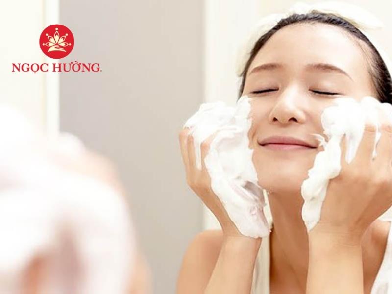 Nên chăm sóc da thật tốt sau khi trị mụn