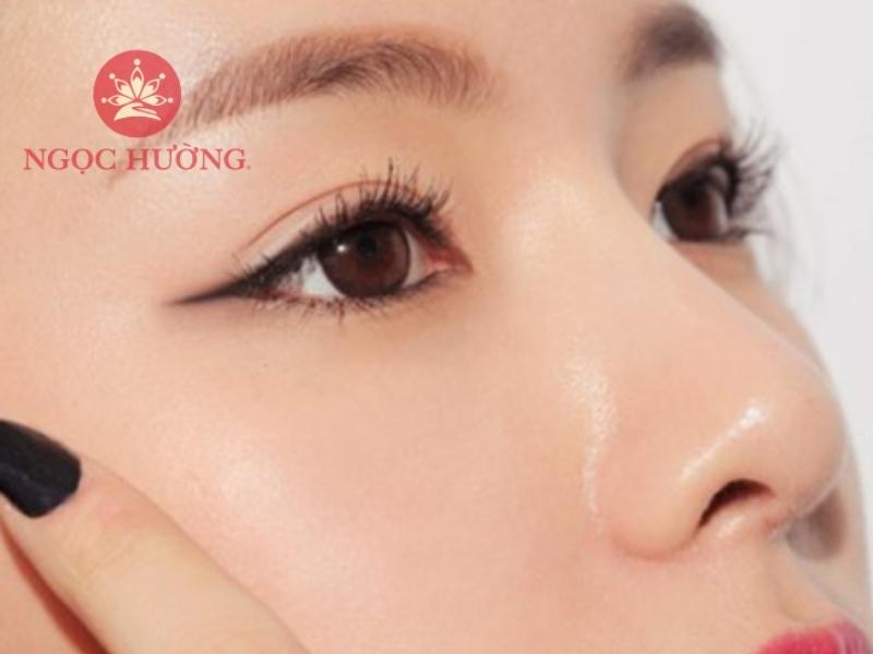 Phun mí eyeliner