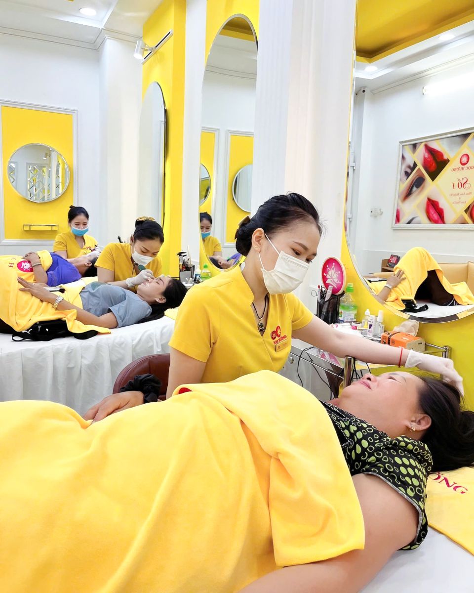 Phun mày đẹp và an toàn tại Thẩm Mỹ Viện Ngọc Hường
